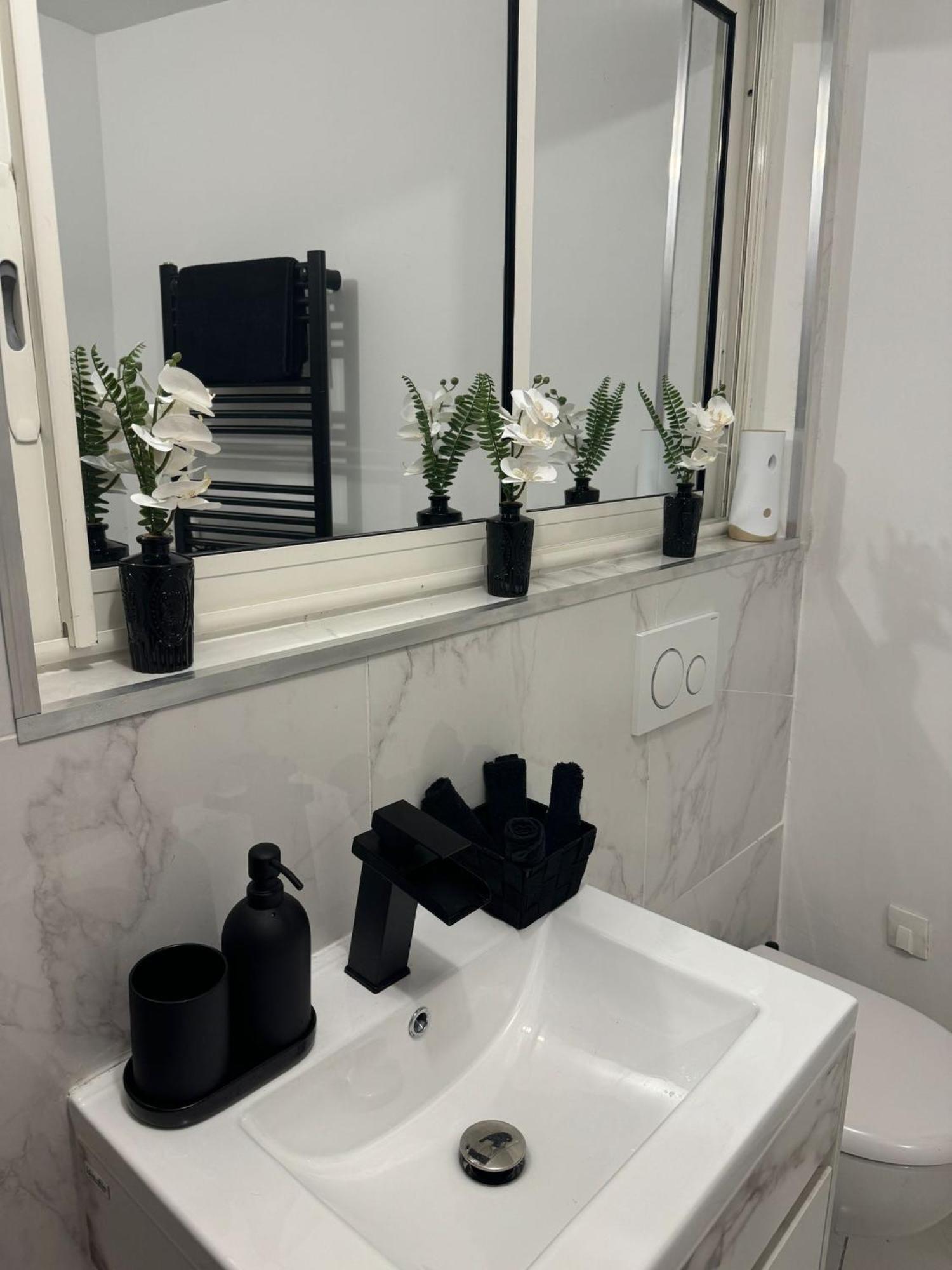 Apartment Jolie Deux Pieces Au Coeur De Nizza